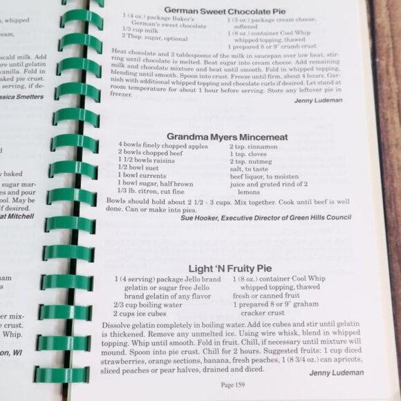 Green Hills Council Girl Scouts Cookbook Favorite Recipes 1963-1998 Midwest - Picture 5 of 9
